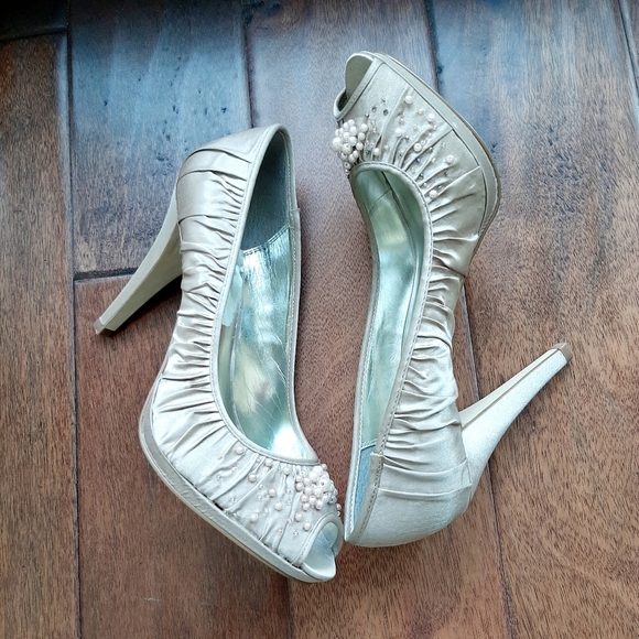 EUC HAZEL STILETTO HEELS - Picture 12 of 14